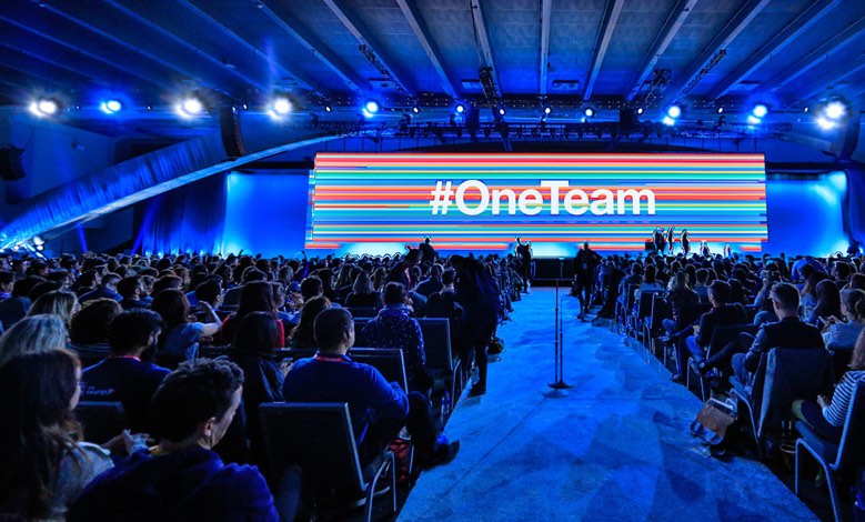 Twitter #OneTeam